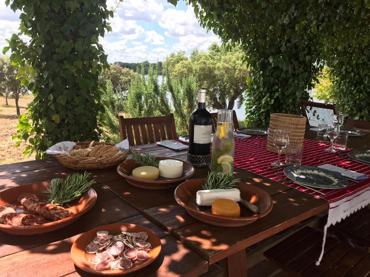 Fontes - A Essencia Do Alentejo Com Lago Privado Redondo Bagian luar foto